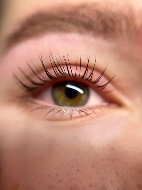 Lash lifting a péče o řasy — SkinArth Studio Praha